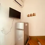 Villa Agence Jf Immo- Climatisee 6 Pers Avec Parking Prive V0815 *