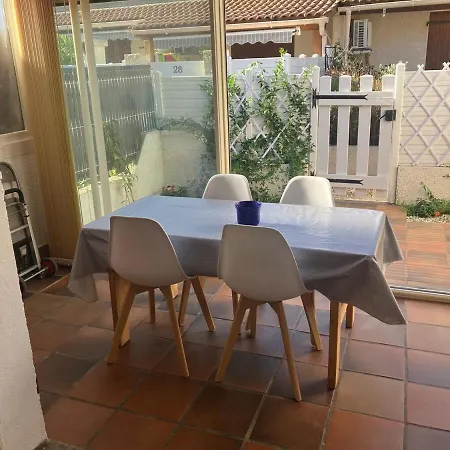 Climatisee 6 Personnes Avec Parking Villa Vias